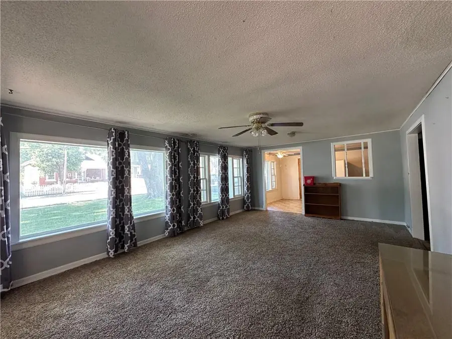 1820 South Street, Lexington, MO 64067 - #3