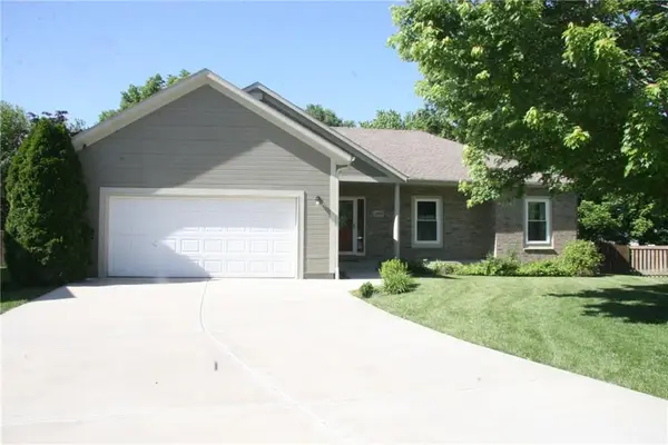 20929 Maple Terrace, Spring Hill, KS 66083
