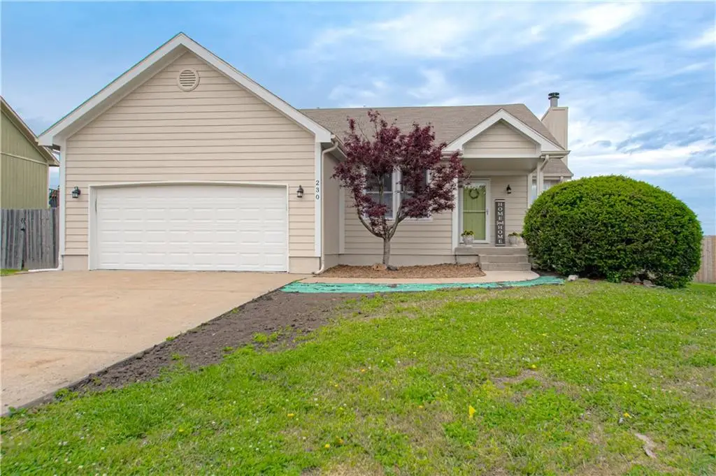 230 W Skylark Street, Gardner, KS 66030 - #1