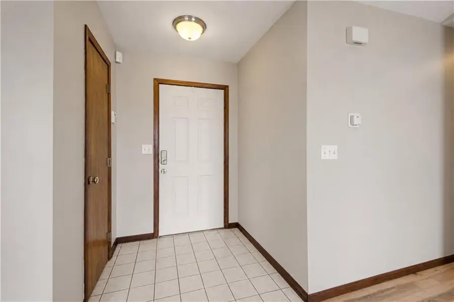 230 W Skylark Street, Gardner, KS 66030 - #3