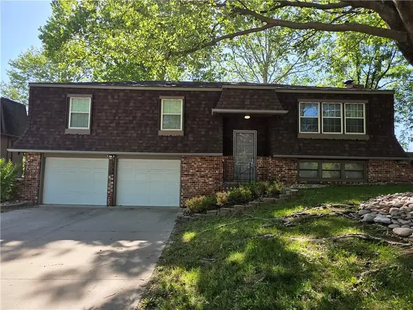 6600 Ravena Road, Pleasant Valley, MO 64068