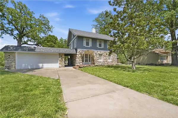 9502 Linwood Boulevard, Independence, MO 64052