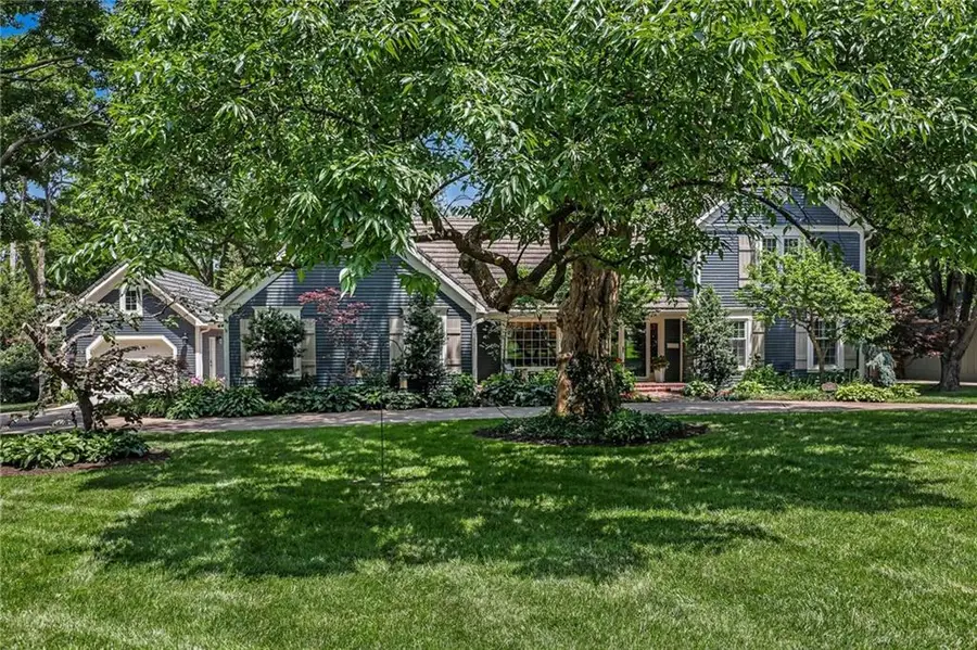 2512 W 71st Street, Prairie Village, KS 66208 - #3