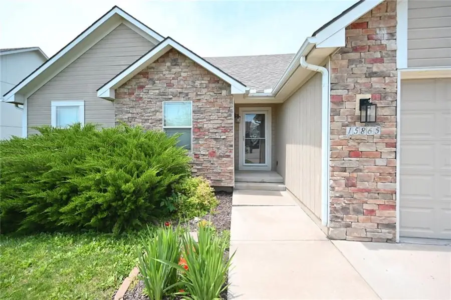 15865 NW Morgan Street, Platte City, MO 64079 - #2
