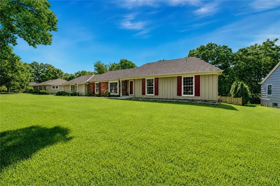 10339 Sagamore Road, Leawood, KS 66206 - #3