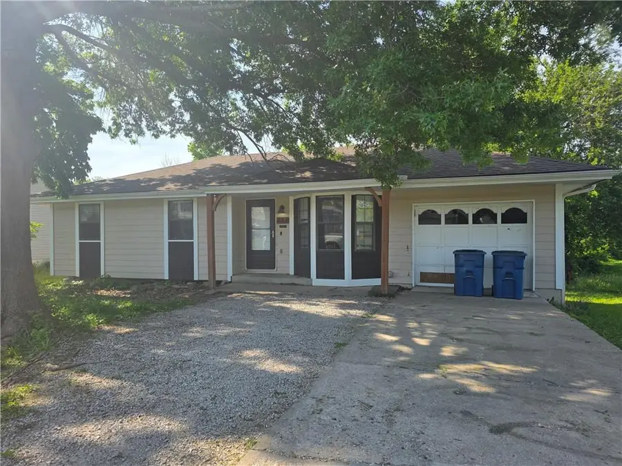 326 E Dryden Street, Odessa, MO 64076 - #2