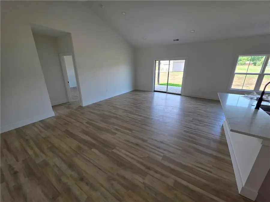 606 Catalpa Street, Independence, KS 67301 - #3