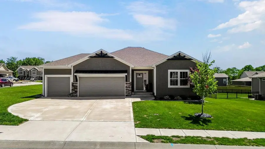 1814 Winchester Drive, Pleasant Hill, MO 64080 - #2