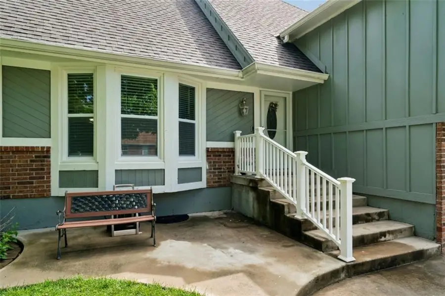 11725 England Street, Overland Park, KS 66210 - #3