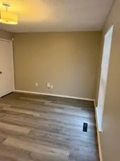 10401 Sycamore Avenue, Kansas City, MO 64134