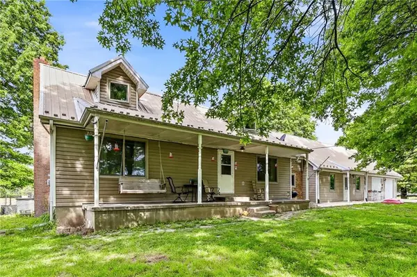 16614 S Hadsell Road, Pleasant Hill, MO 64080