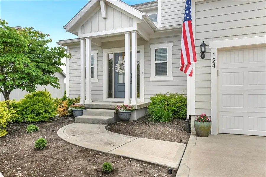 124 SE Briar Valley Lane, Blue Springs, MO 64064 - #2