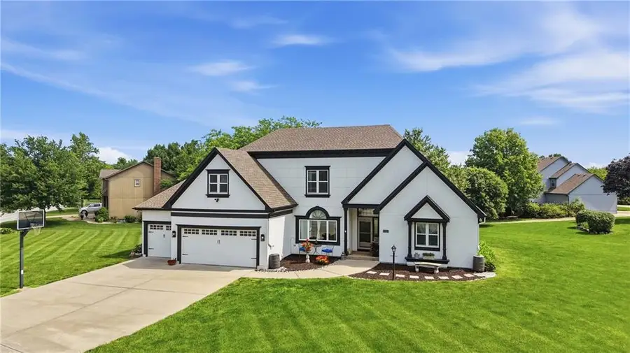 4215 SE Paddock Drive, Lees Summit, MO 64082 - #3