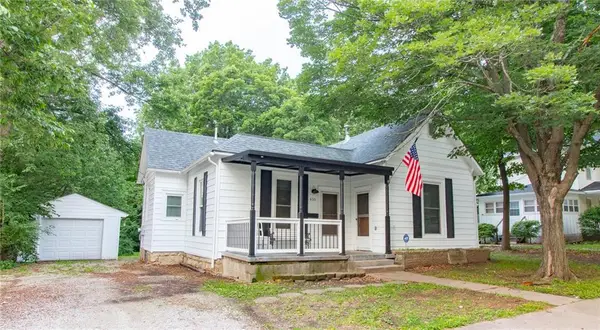 400 E Market Street, Warrensburg, MO 64093