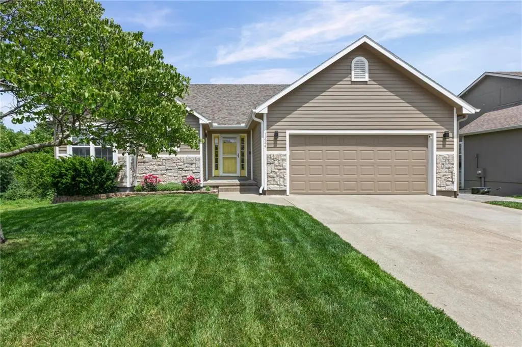 1224 Greenbrier Drive, Eudora, KS 66025 - #1