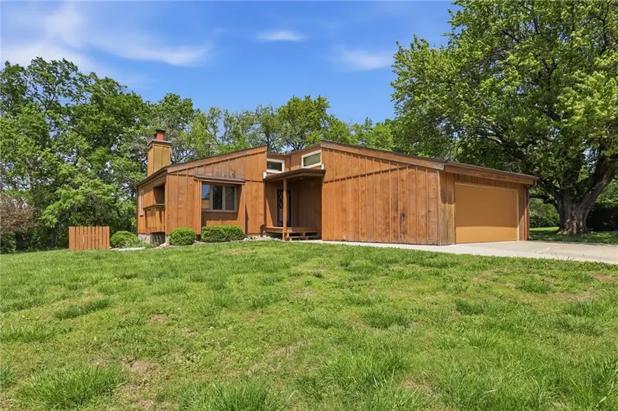 18520 178th Street, Tonganoxie, KS 66086 - #3