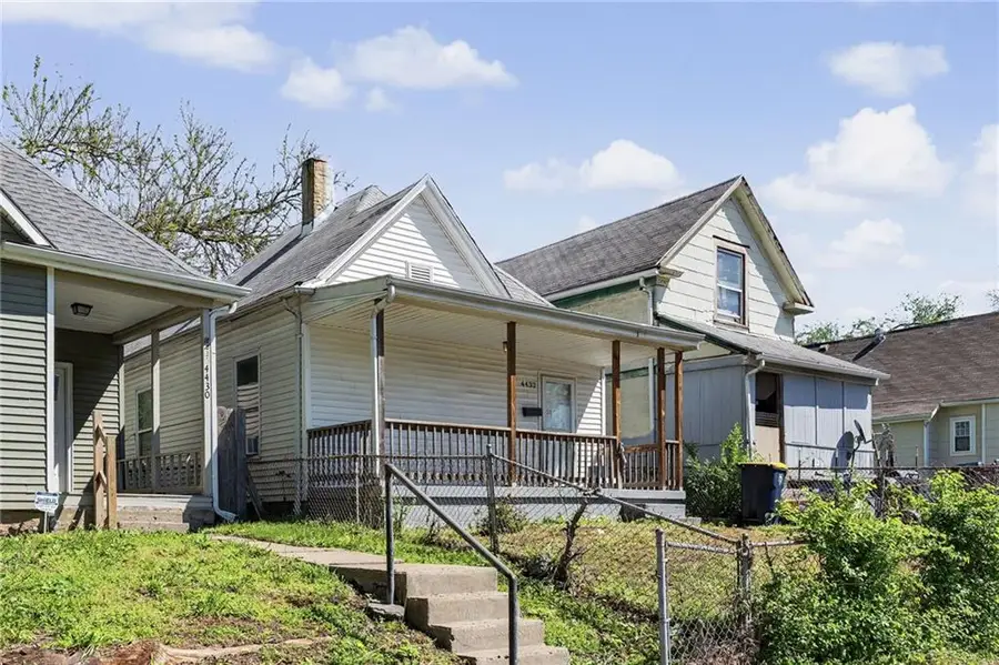 4432 E 10th Street, Kansas City, MO 64127 - #2