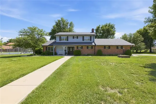 308 Canary Lane, Iola, KS 66749