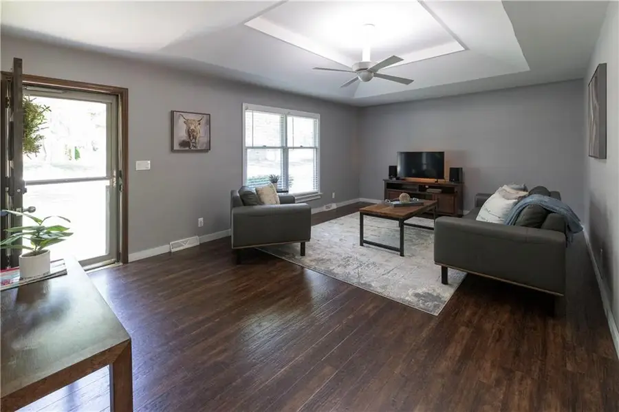 19005 Lowell Avenue, Stilwell, KS 66085 - #3
