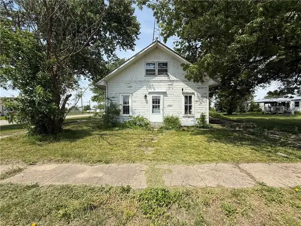 102 N West Street, Powhattan, KS 66527