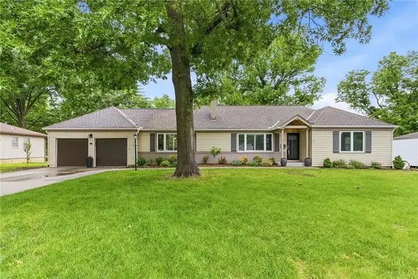 9915 Mercier Street, Kansas City, MO 64114