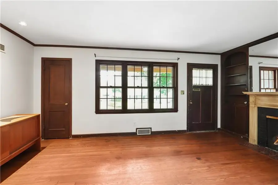 5012 Sycamore Drive, Roeland Park, KS 66205 - #3