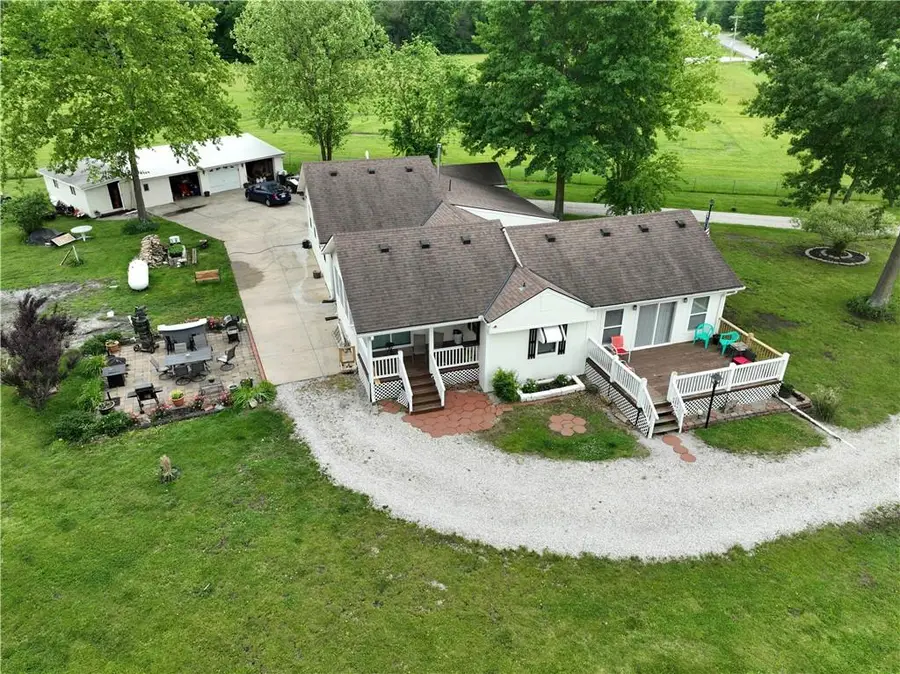 8005 S Buckner Tarsney Road, Oak Grove, MO 64075 - #2