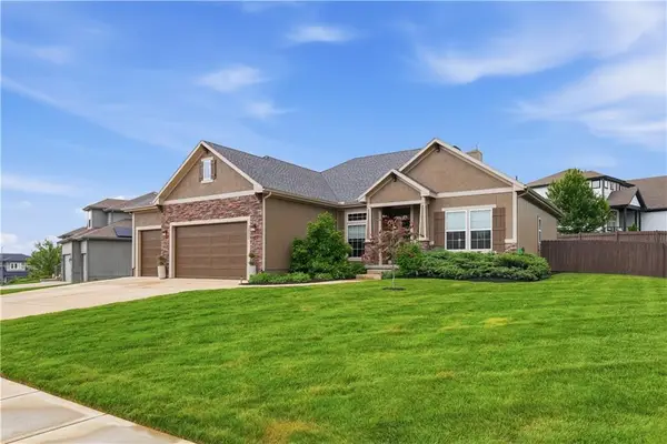 34533 W 82nd Street, De Soto, KS 66018