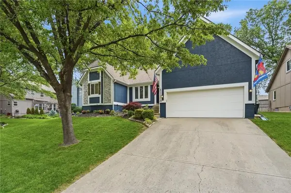 12465 S Greenwood Street, Olathe, KS 66062