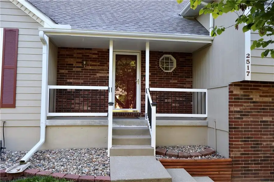 2517 NW Leann Drive, Blue Springs, MO 64014 - #2