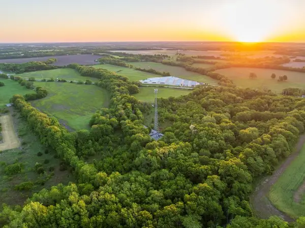 15800 S State Route 7 Highway, Pleasant Hill, MO 64080