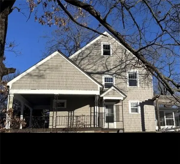 2902 Sacramento Street, St Joseph, MO 64507