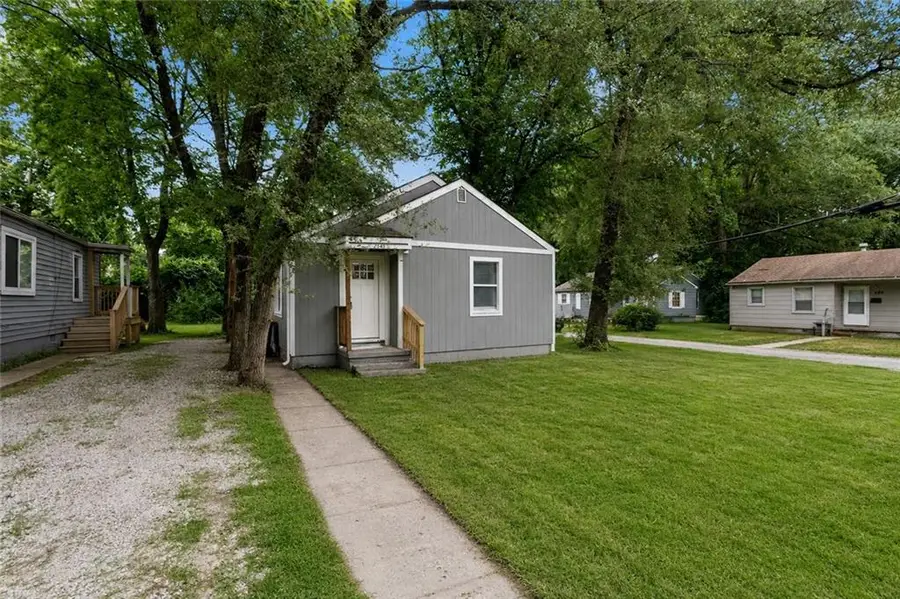 2543 Lister Avenue, Kansas City, MO 64127 - #2