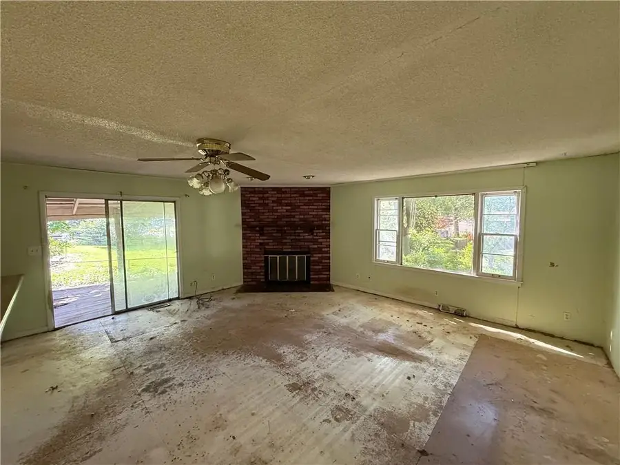 8909 W 81st Street, Overland Park, KS 66204 - #3