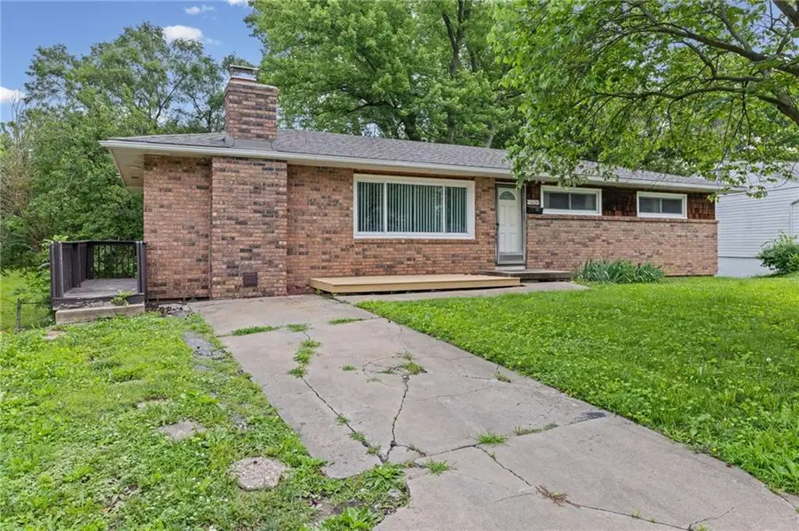 11624 E 38th Terrace S, Independence, MO 64052 - #3