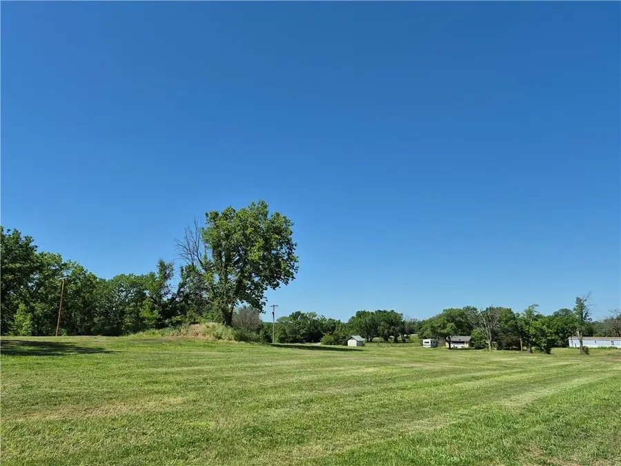506 Douglas N/a, Longton, KS 67352 - #3