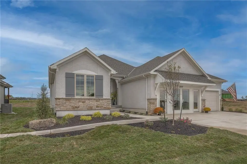 13824 Westgate Street, Overland Park, KS 66221 - #1