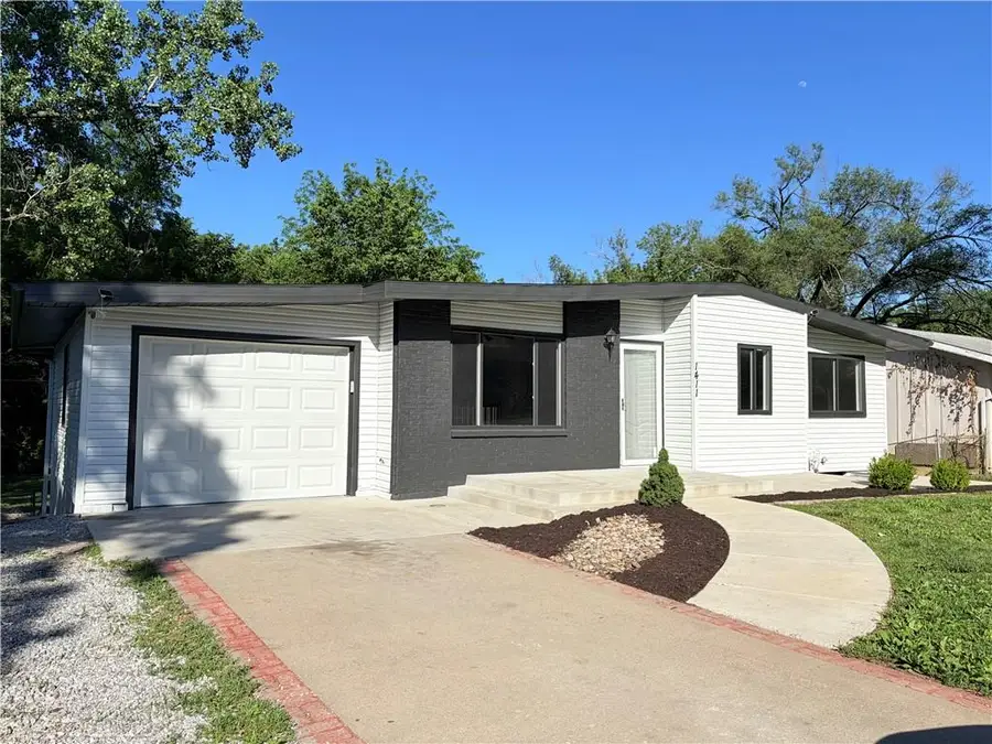 1411 N 75th Drive, Kansas City, KS 66112 - #2