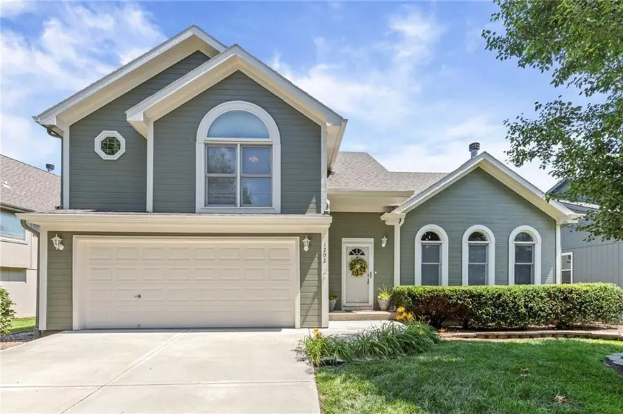1202 Aspen Drive, Smithville, MO 64089 - #3