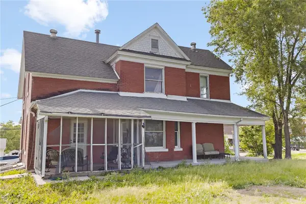 302 E 4th Street, Milan, MO 63556