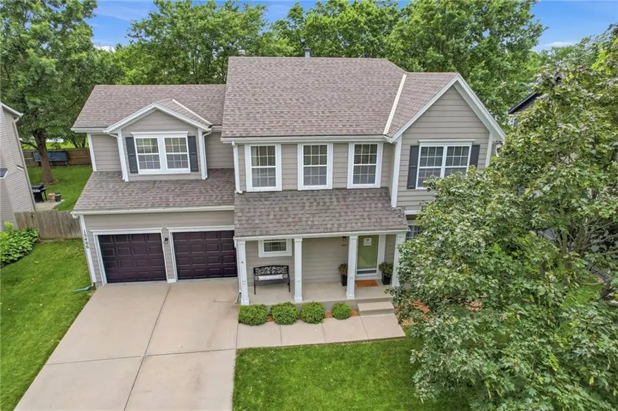 15466 S Wyandotte Drive, Olathe, KS 66062 - #2