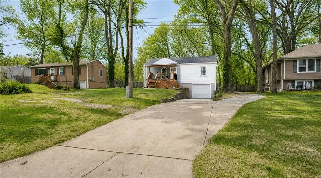 5314 NE 48th Street, Kansas City, MO 64119 - #1