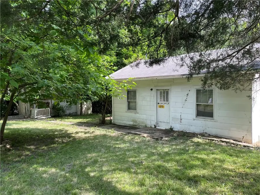 3627 41st Street, Kansas City, MO 64117 - #2