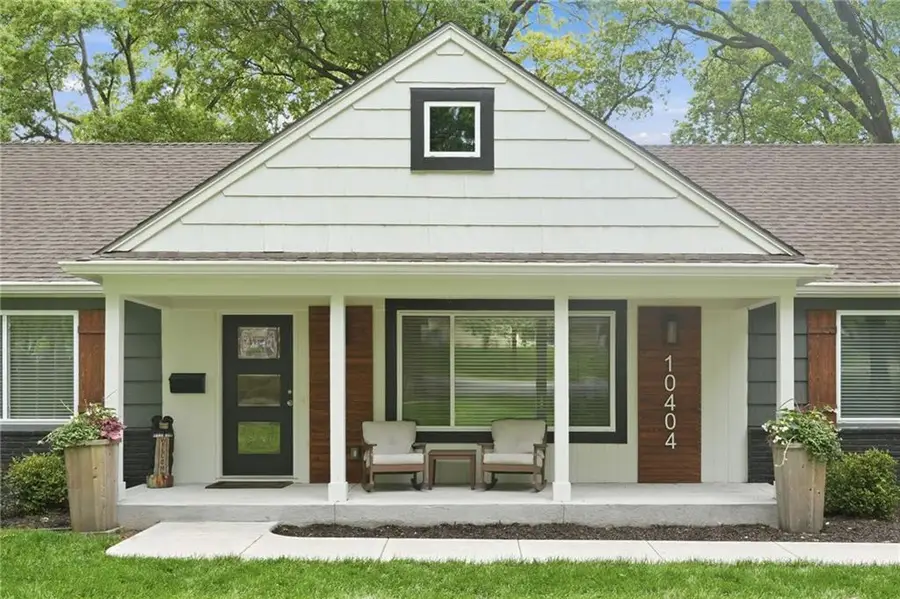 10404 Lee Boulevard, Leawood, KS 66206 - #2