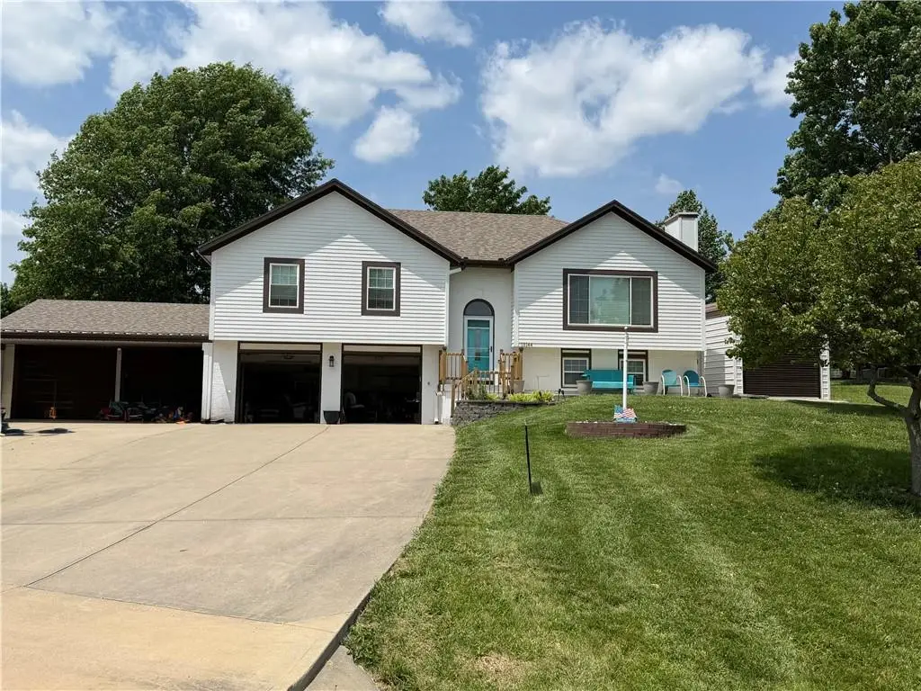 15144 Knight Road, Basehor, KS 66007 - #1