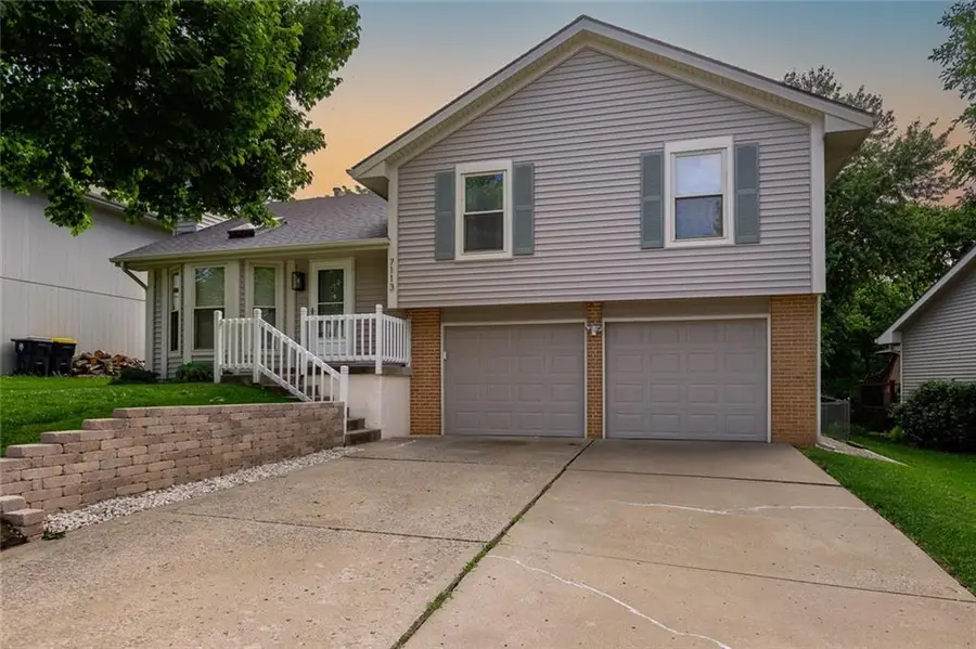 7113 N Atkins Avenue, Kansas City, MO 64152 - #2