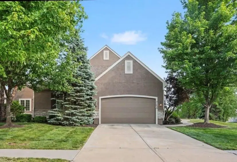21459 W 116th Street, Olathe, KS 66061 - #1