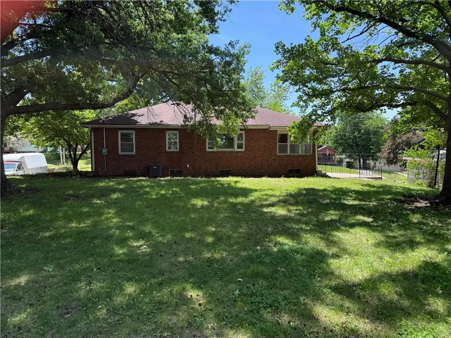 3407 Gene Field Road, Saint Joseph, MO 64506 - #3