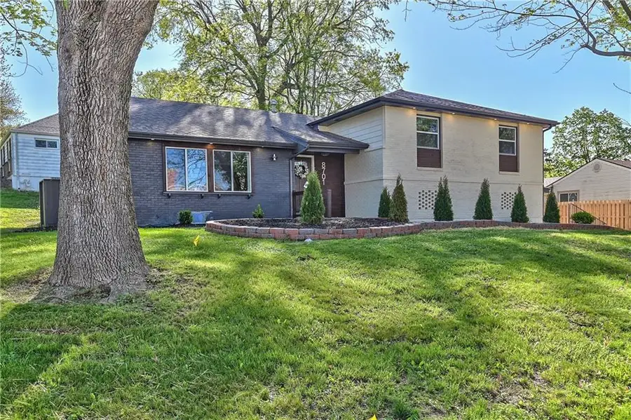 8701 Ward Parkway, Kansas City, MO 64114 - #2