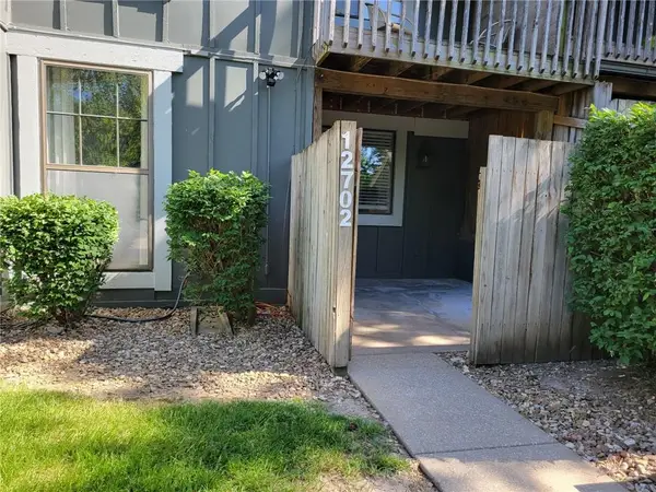 12702 W 110th Terrace, Overland Park, KS 66210